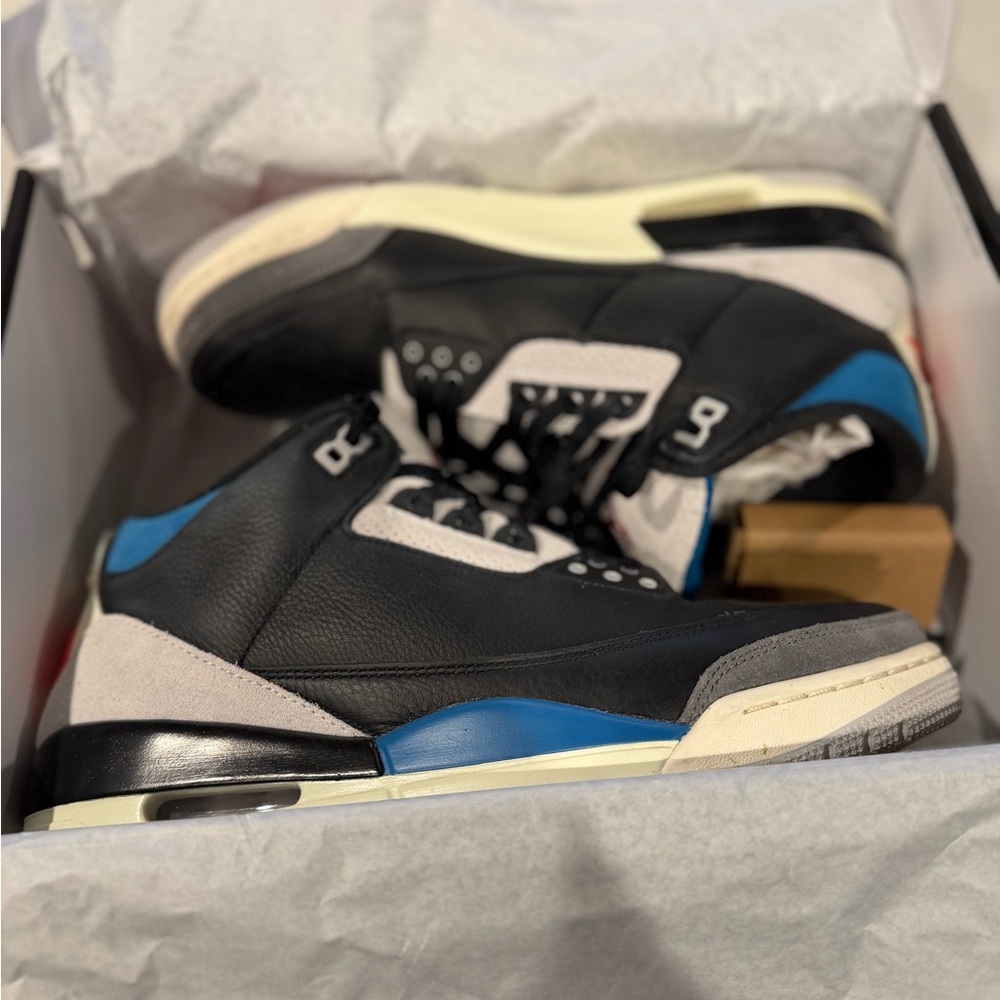 Jordan 3 Retro OG Rare Air - Picture 3 of 11